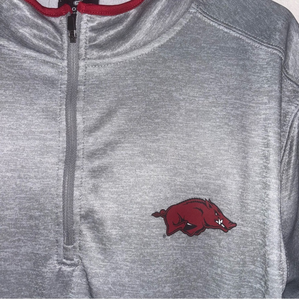 Arkansas Razorback Colloseum athletic pullover gray shirt, size Large - Picture 2 of 5